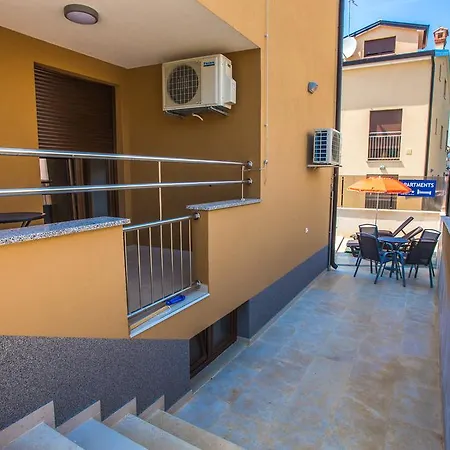 Sara Apartment Porec