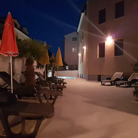 Sara Apartment Porec